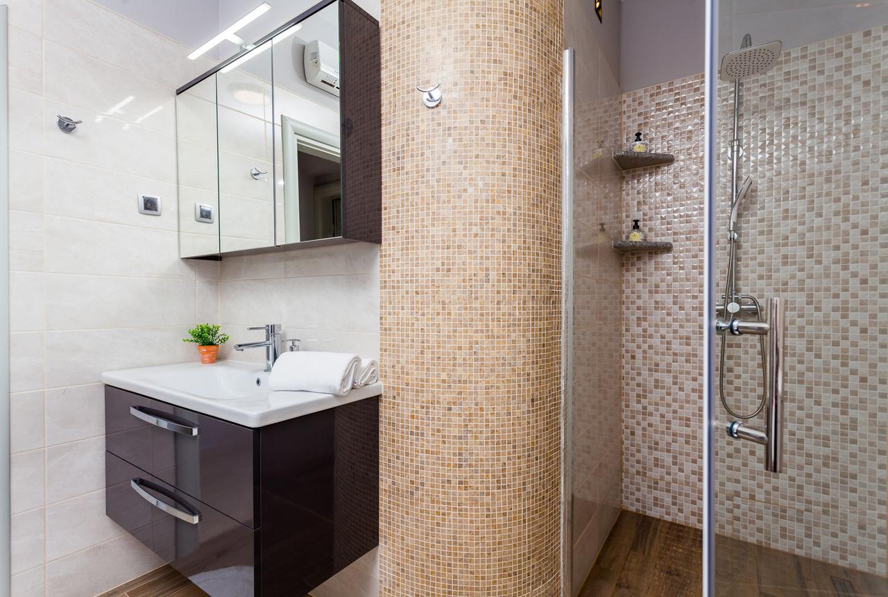 Gold & Silver Apartment *