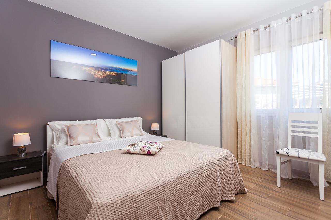 Gold & Silver Apartment *