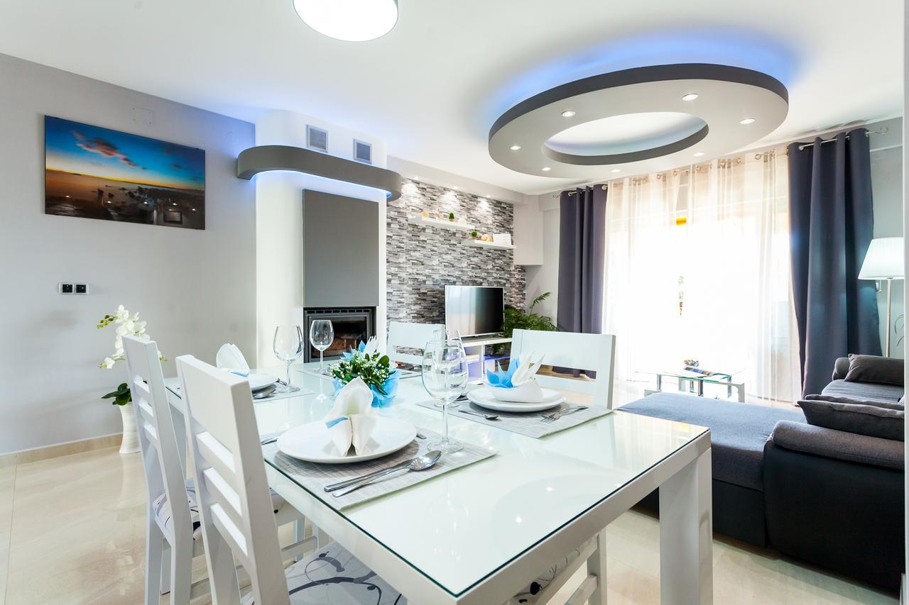 Apartment Gold & Silver